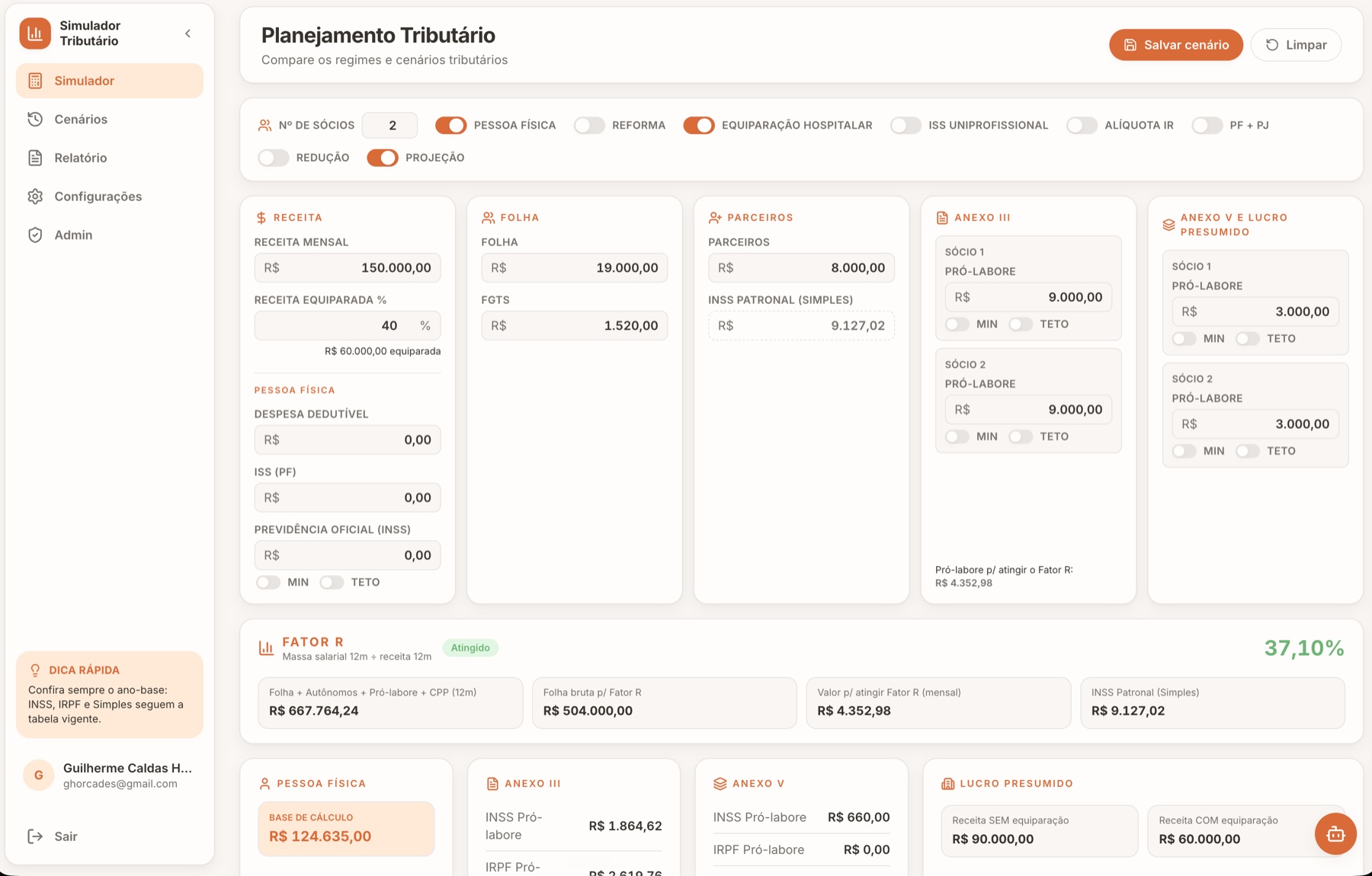 Tela real do simulador tributário, com comparação de cenários, receita, folha, parceiros e cálculo do Fator R
